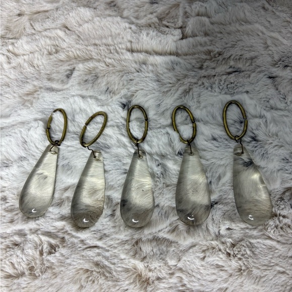 5 Glass Teardrops with Gold Accents - Picture 1 of 3